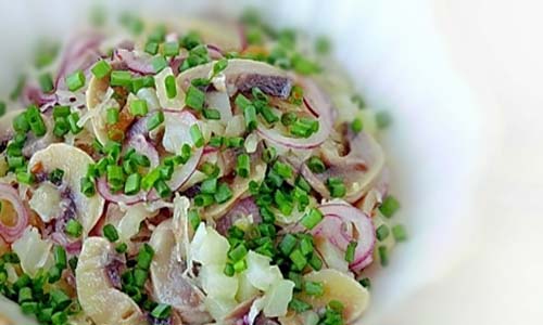 Салат "Минский", рецепт приготовления с картофелем, квашеной капустой, шампиньонами