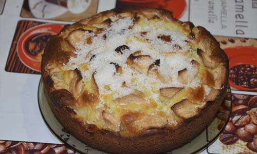 творожный пирог с яблоками с кокосовой стружкой